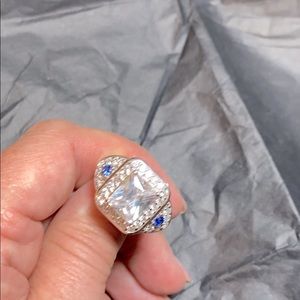Bella Luce Diamond Simulant & Tanzanite Simulant